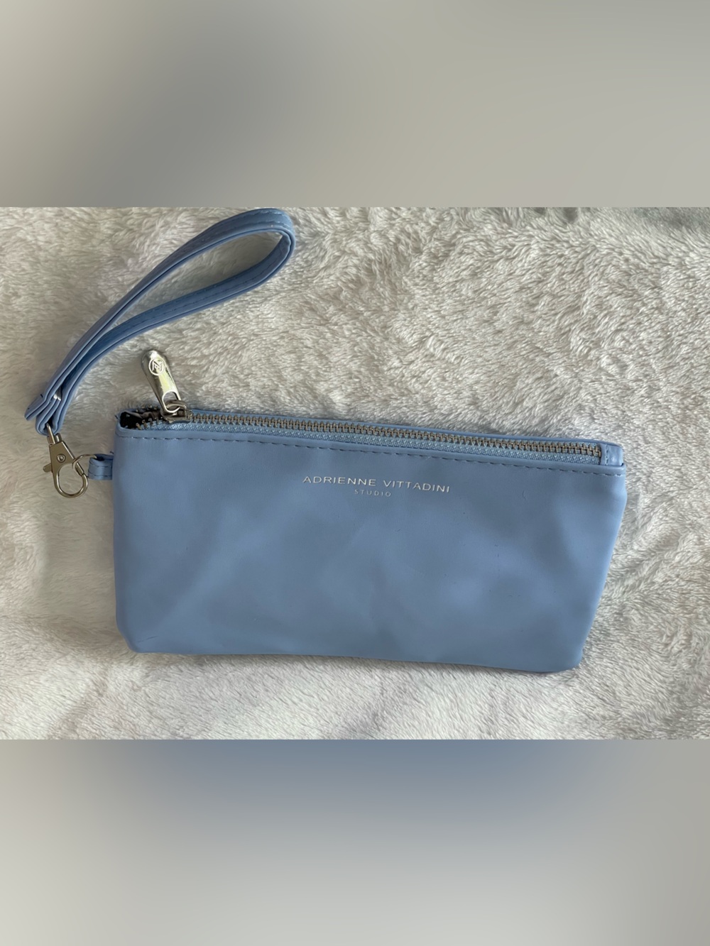 Adrienne Vittadini wristlet clutch light blue like new clean silver zipper - Picture 4 of 7